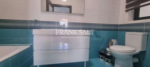 Apartamento de 3 dormitorios en Pembroke, Malta No. 2745 13