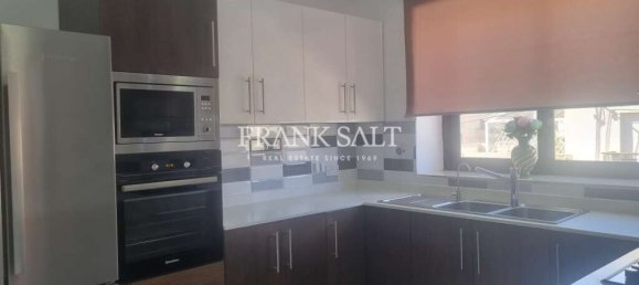 Apartamento de 3 dormitorios en Pembroke, Malta No. 2745 5