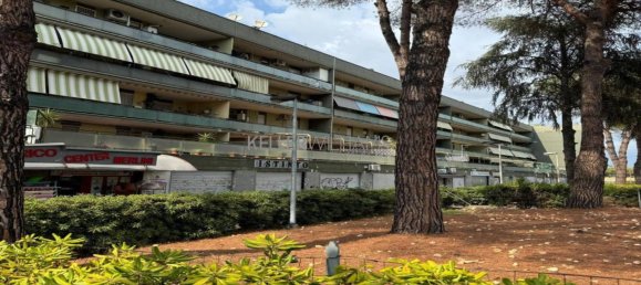 1 room Commercial property in Rome, Italy No. 67974 7