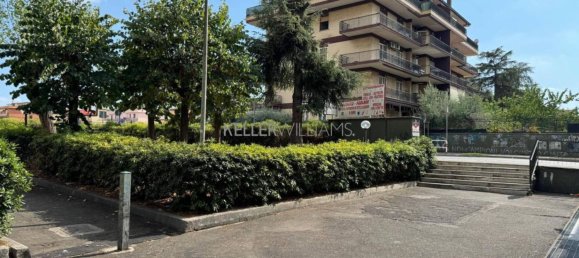 1 room Commercial property in Rome, Italy No. 67974 11