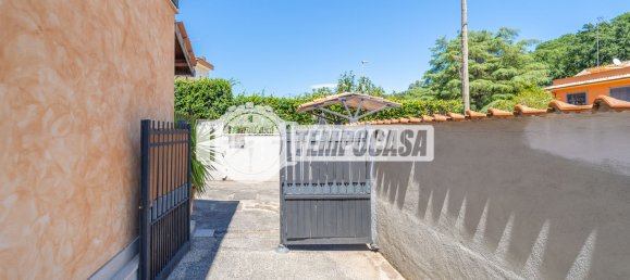 Propiedad comercial de 8 habitaciónes en Fiumicino, Italy No. 275890 47