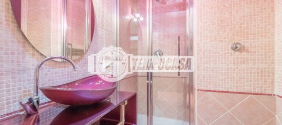 Propiedad comercial de 8 habitaciónes en Fiumicino, Italy No. 275890 15