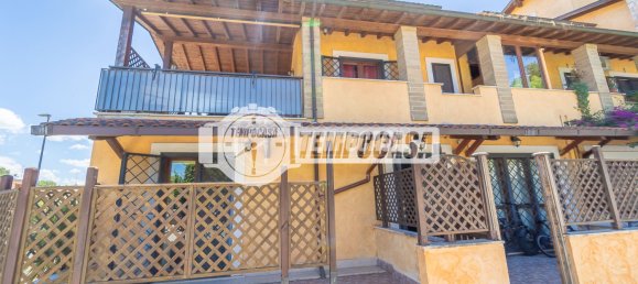 Propiedad comercial de 8 habitaciónes en Fiumicino, Italy No. 275890 8