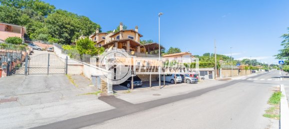 Propiedad comercial de 8 habitaciónes en Fiumicino, Italy No. 275890 38