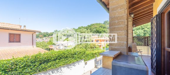 Propiedad comercial de 8 habitaciónes en Fiumicino, Italy No. 275890 30