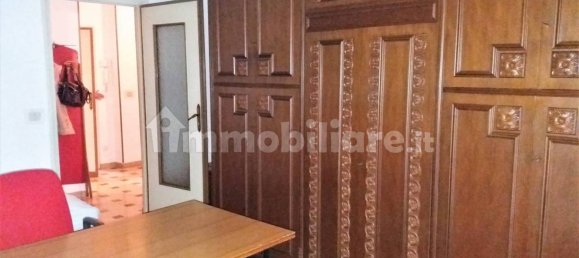 2 bedrooms Apartment in Turin, Italy No. 202443 11