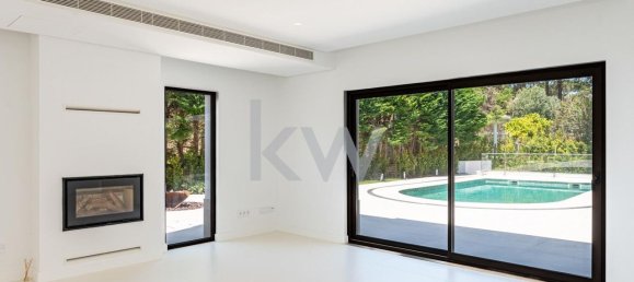 4 bedrooms Villa in Almada, Portugal No. 146148 13