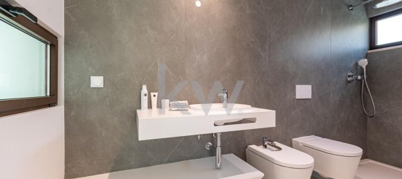 4 bedrooms Villa in Almada, Portugal No. 146148 49