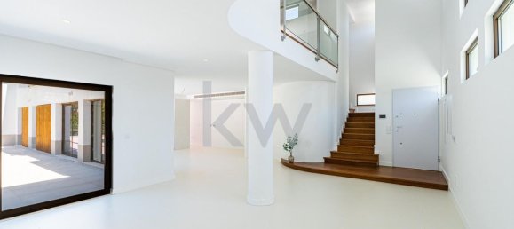 4 bedrooms Villa in Almada, Portugal No. 146148 15