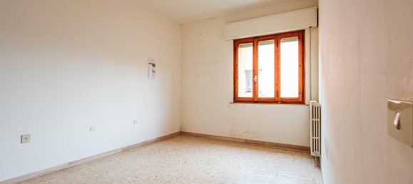 Квартира с 4 комнатами в Лампореккьо, Италия № 75647 19