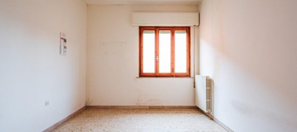 Квартира с 4 комнатами в Лампореккьо, Италия № 75647 14