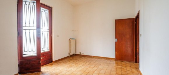 Квартира с 4 комнатами в Лампореккьо, Италия № 75647 30