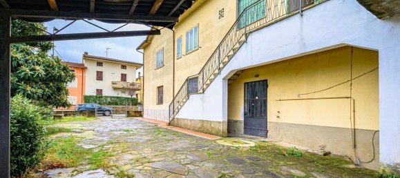 Квартира с 4 комнатами в Лампореккьо, Италия № 75647 3