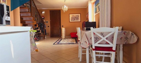 5 bedrooms House in Caorso, Italy No. 365263 9