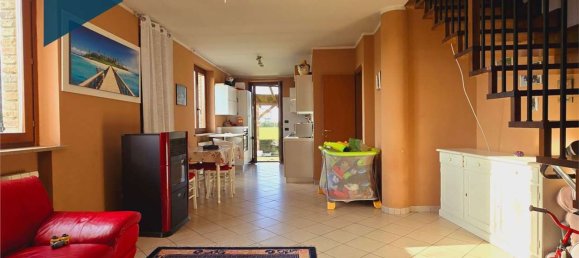 5 bedrooms House in Caorso, Italy No. 365263 6