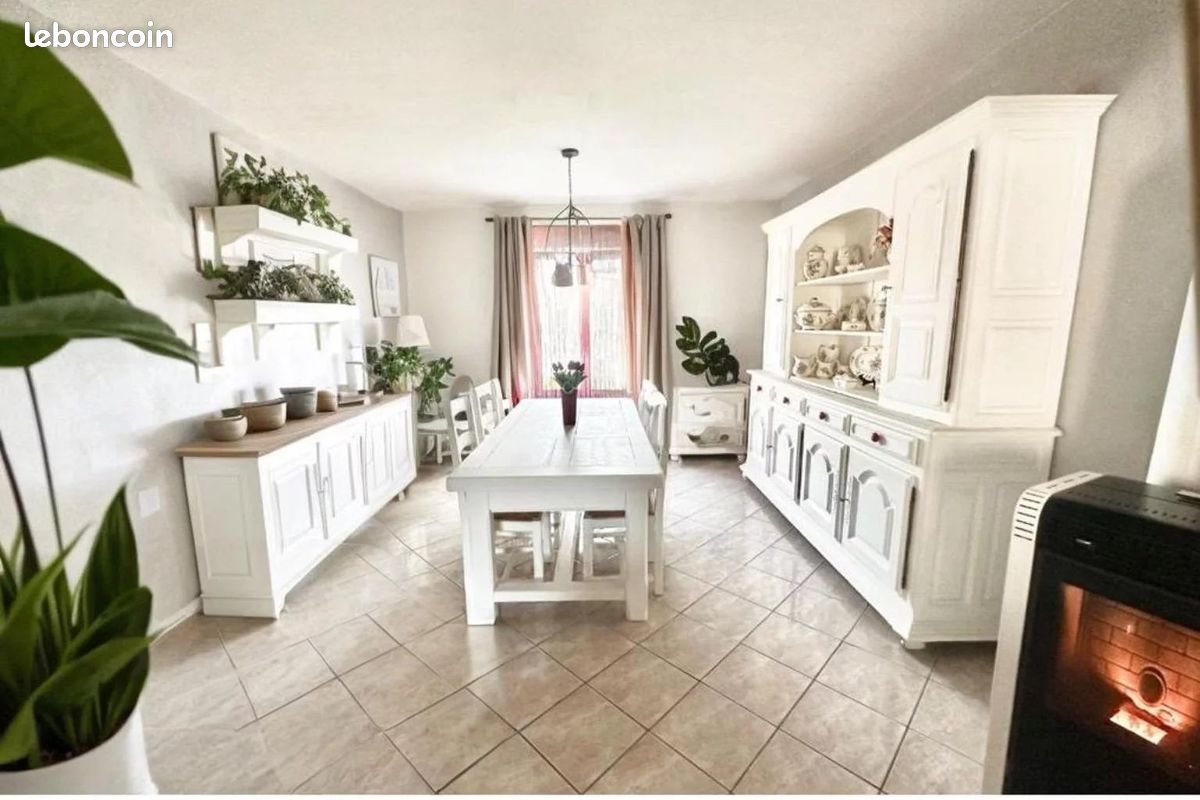 9 rooms House in Suippes, France No. 225435