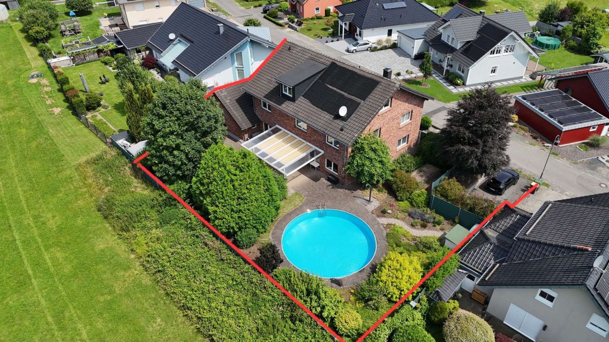 7 chambres Maison de ville à Rhein-Sieg, Germany No. 297115