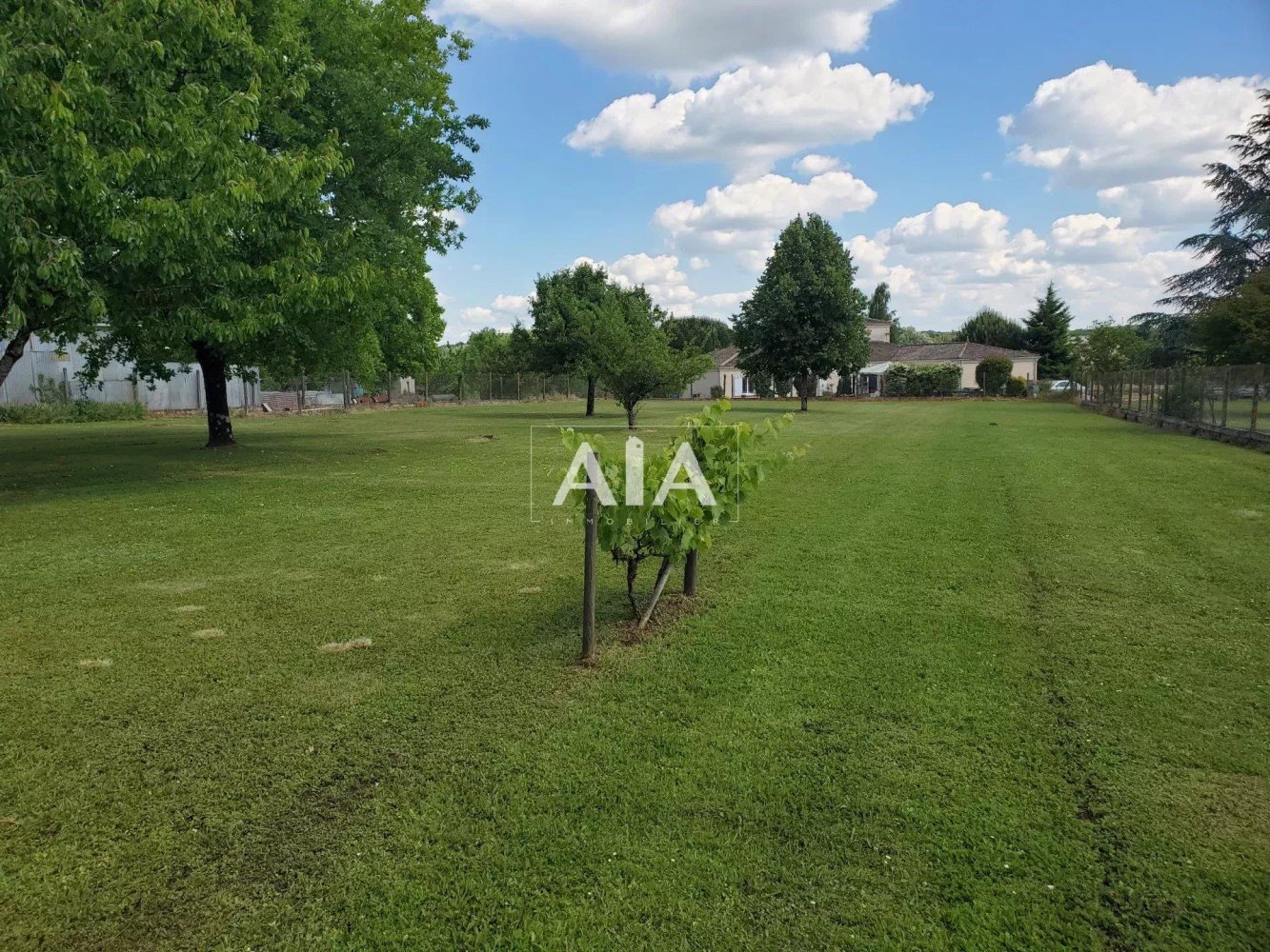 Casa de 4 dormitorios en Charente, France No. 334425