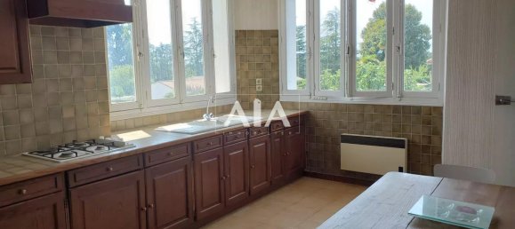 Casa de 4 dormitorios en Charente, France No. 334425 3