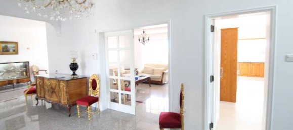 5 Schlafzimmer Gewerbliche Immobilie in Mesa Geitonia, Cyprus, Nr. 18102 2