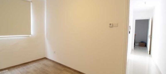 5 Schlafzimmer Gewerbliche Immobilie in Mesa Geitonia, Cyprus, Nr. 18102 4