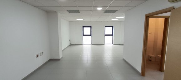 115m² Commercial property in San Gines, Spain No. 155137 9