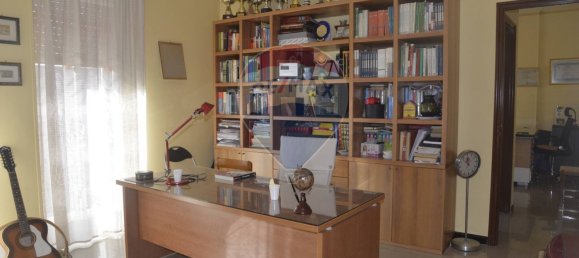 8-salle Maison à Vittoria, Italy No. 275267 10