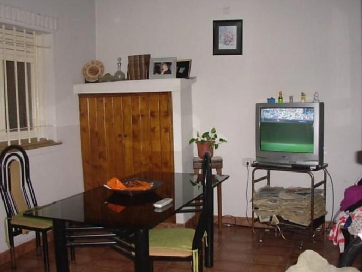 2 Schlafzimmer Haus in Moron, Argentina, Nr. 93567