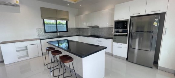 4 chambres Villa à Cha-am, Thailand No. 24152 5