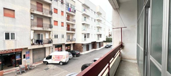 Квартира с 2 спальнями в Челье Мессапика, Италия № 117230 15