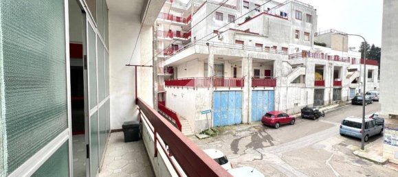 Квартира с 2 спальнями в Челье Мессапика, Италия № 117230 16