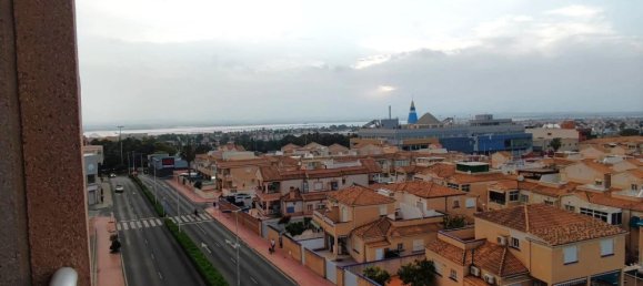 Apartamento de 2 dormitorios en Torrevieja, Spain No. 153779 18