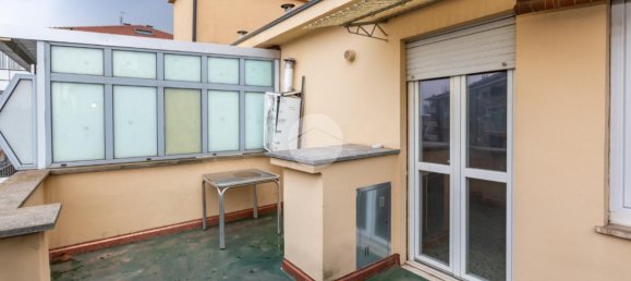 2-Zimmer Penthouse in Turin, Italy, Nr. 69860 11