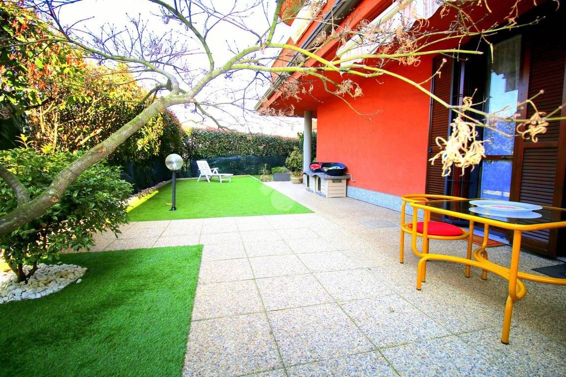 1 Schlafzimmer Wohnung in Caronno Pertusella, Italy, Nr. 2595