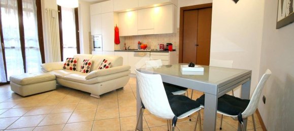 1 Schlafzimmer Wohnung in Caronno Pertusella, Italy, Nr. 2595 9