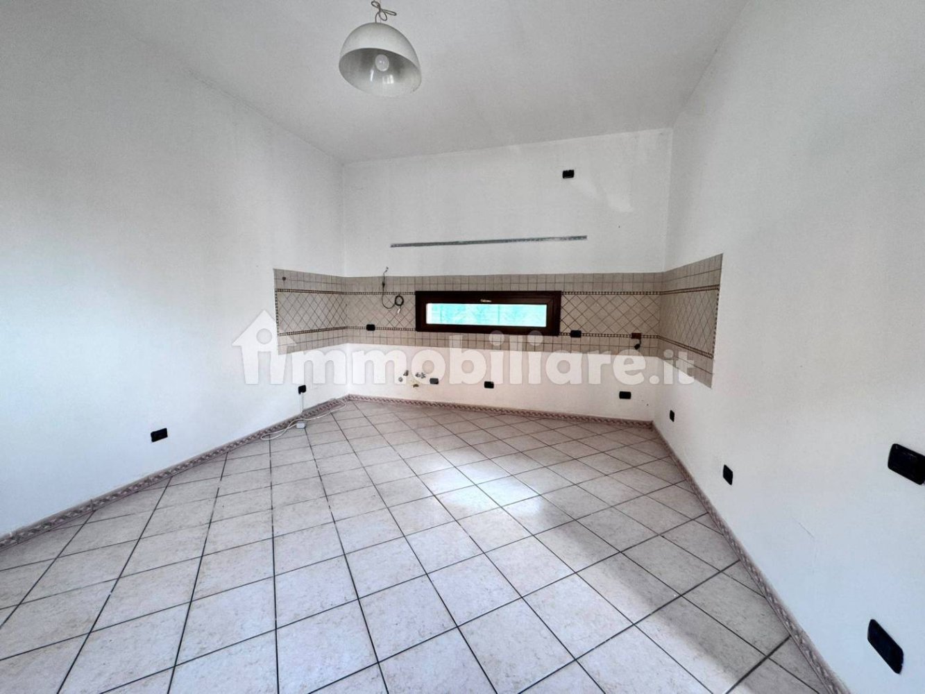 3 bedrooms House in Lendinara, Italy No. 351113