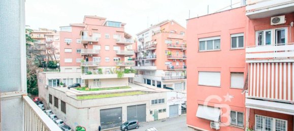 2-salle Appartement à Rome, Italy No. 70609 32