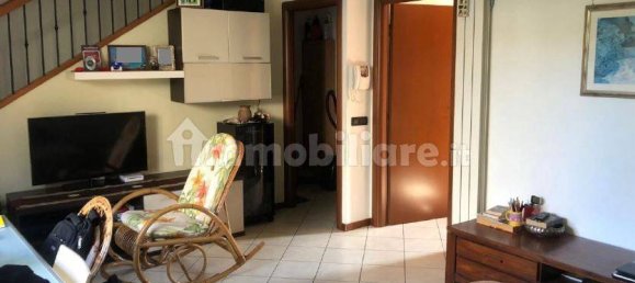 2 Schlafzimmer Villa in Rovellasca, Italy, Nr. 3283 6