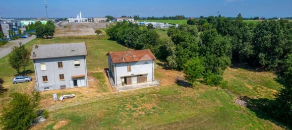 16 rooms House in Bibbiano, Italy No. 22886 3