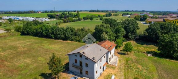 16 rooms House in Bibbiano, Italy No. 22886 2