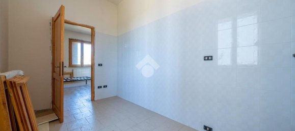 16 rooms House in Bibbiano, Italy No. 22886 39