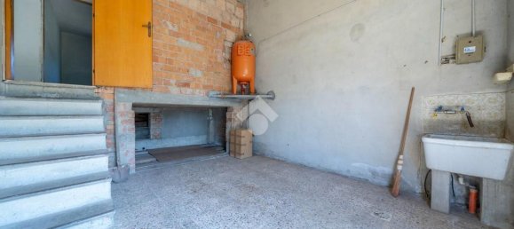 16 rooms House in Bibbiano, Italy No. 22886 27