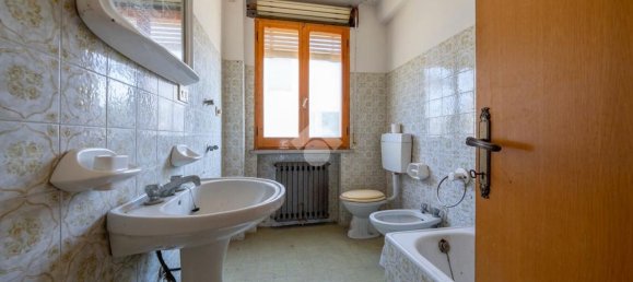 16 rooms House in Bibbiano, Italy No. 22886 14