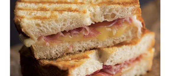 3 rooms Commercial property in Mantua, Italy No. 279191 9