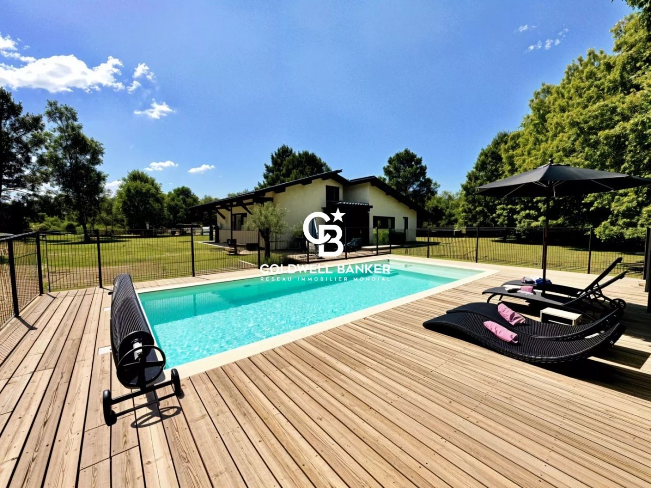 5 bedrooms House in Carcans, France No. 298745