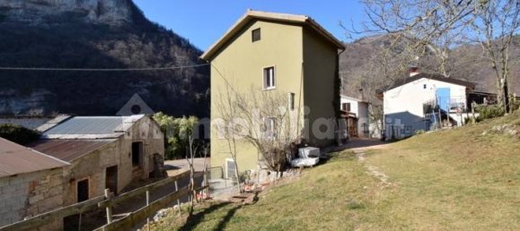 3 bedrooms House in Roveré Veronese, Italy No. 275671 22