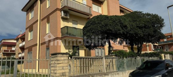 2 bedrooms Apartment in Pomezia, Italy No. 19204 2