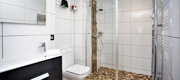 8 bedrooms House in Marbella, Spain No. 117774 3