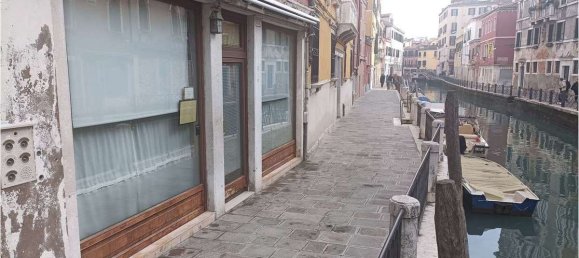 4 rooms Commercial property in Venice, Italy No. 61858 5
