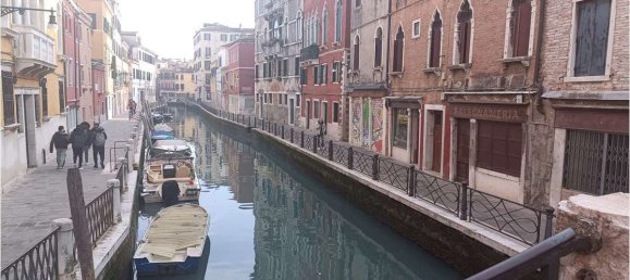 4 rooms Commercial property in Venice, Italy No. 61858 8